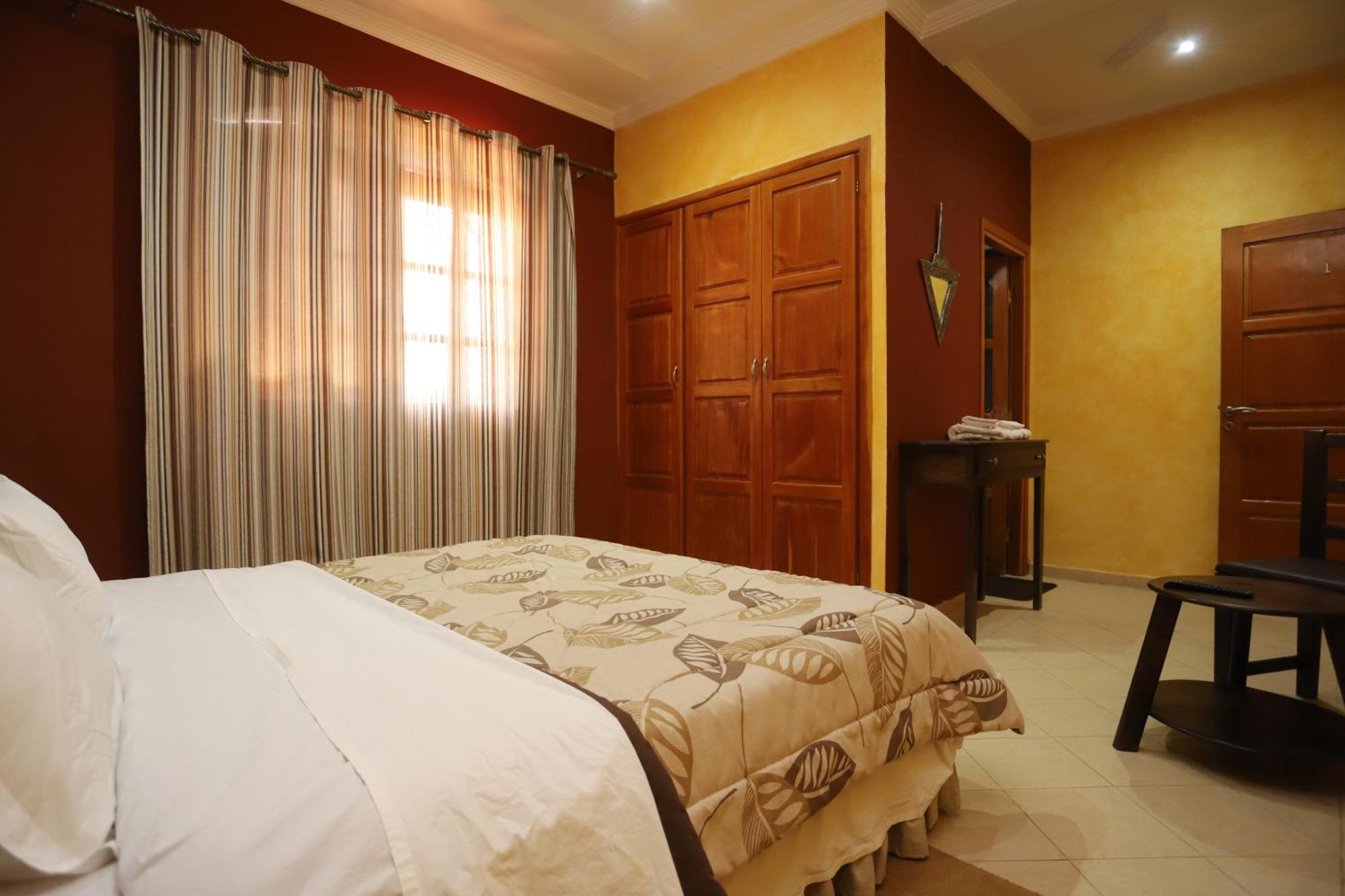 La Rose Blanche Hotel Zaouia Ben Smine Phòng bức ảnh